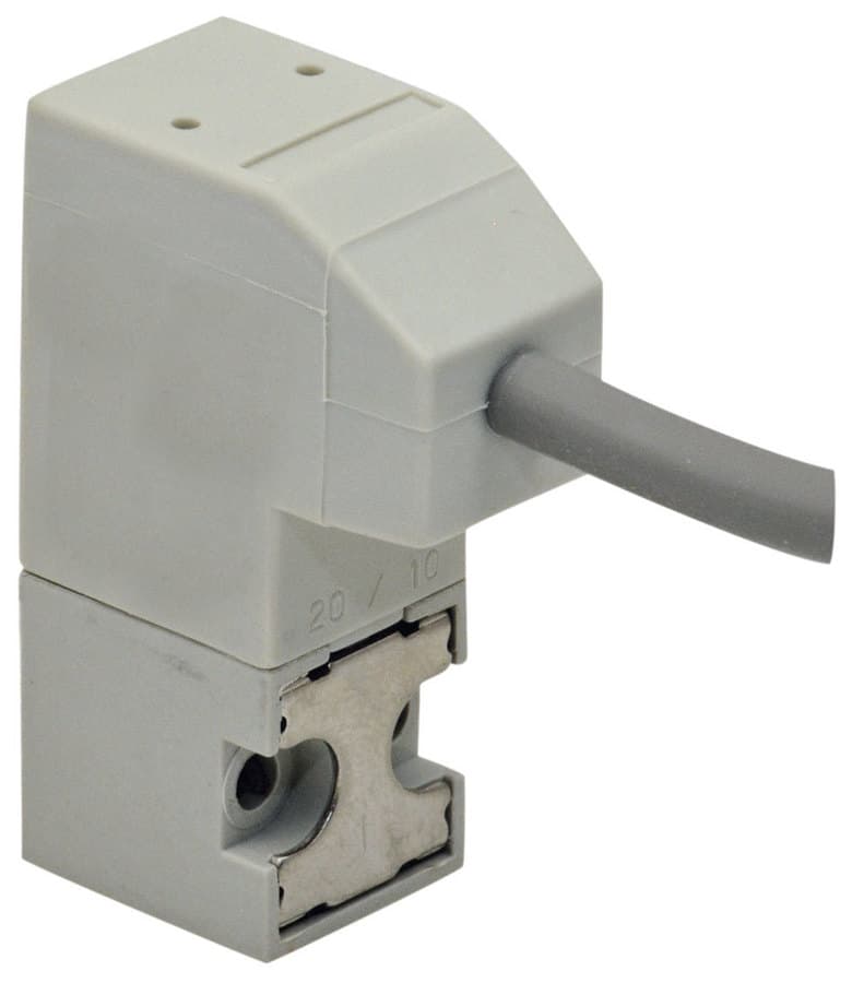 E3L15F-4W024 on Applied Automation